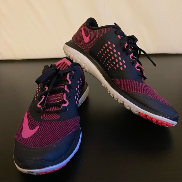 Nike women’s shoes - Picture 2 of 8